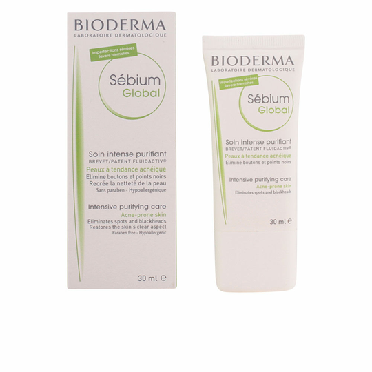 Serum mot akne Bioderma Sébium Global Rengöring skrubba (30 ml)