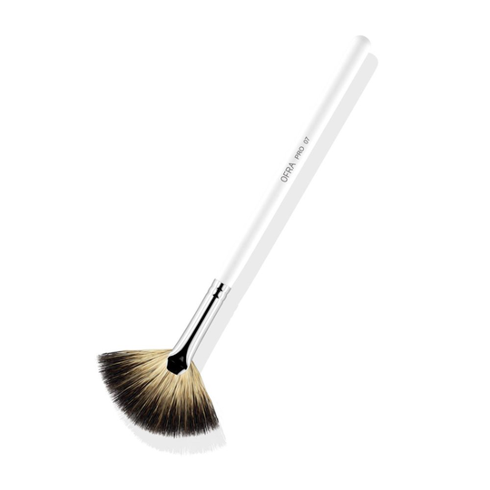 Borste 07 - Highlighting Fan Brush - OFRA - Makeup borstar