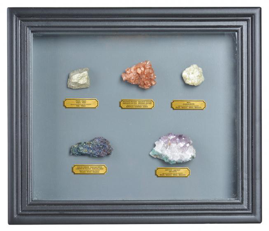 mineraler inramade 32 x 27,5 cm trä, glas