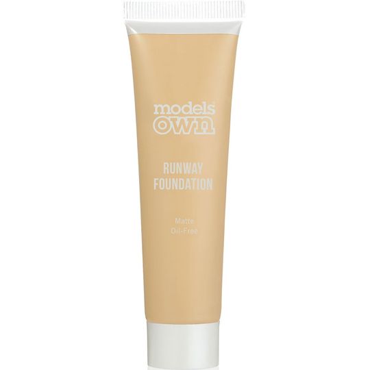 Runway Matte Foundation, 30 ml Models Own Foundation