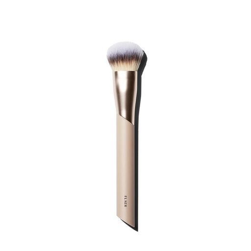 106 Buffing Foundation Brush