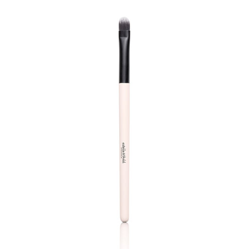 Flat eyeshadow brush